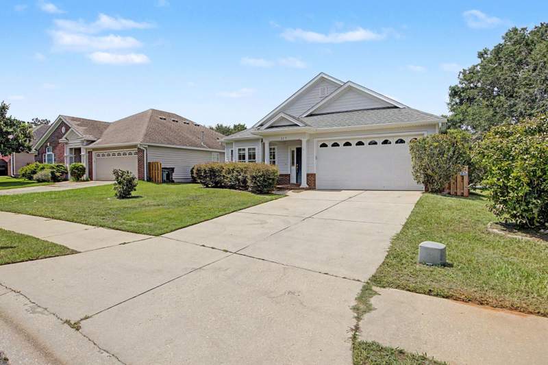 4 bedroom Detached at 227 Nabb Road, Starview Subdivision, Tallahassee — photo 3