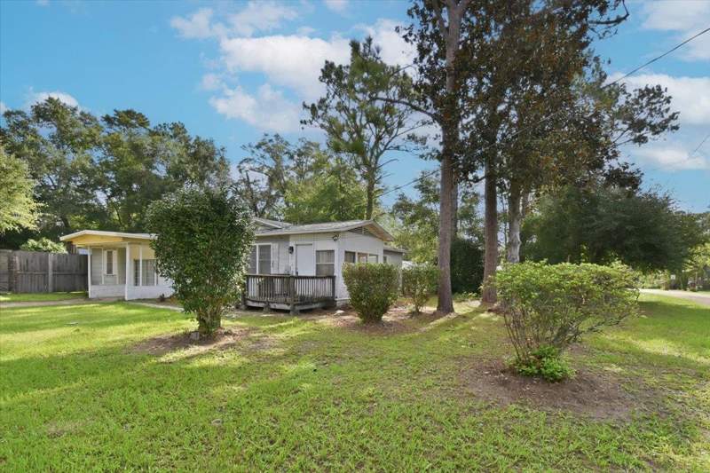 3 bedroom Detached at 302 Fairfield Avenue, Lakewood, Tallahassee — photo 2