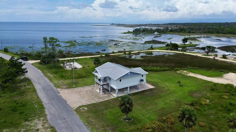 2 bedroom Detached at 1640 Ezell Beach Road, Ezell Beach, Perry — photo 2