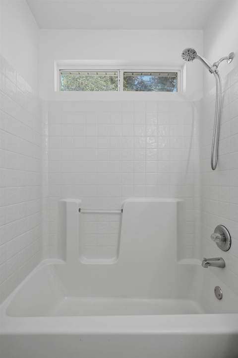 5504 Green Meadows Court, Tallahassee FL - photo 12 of 38
