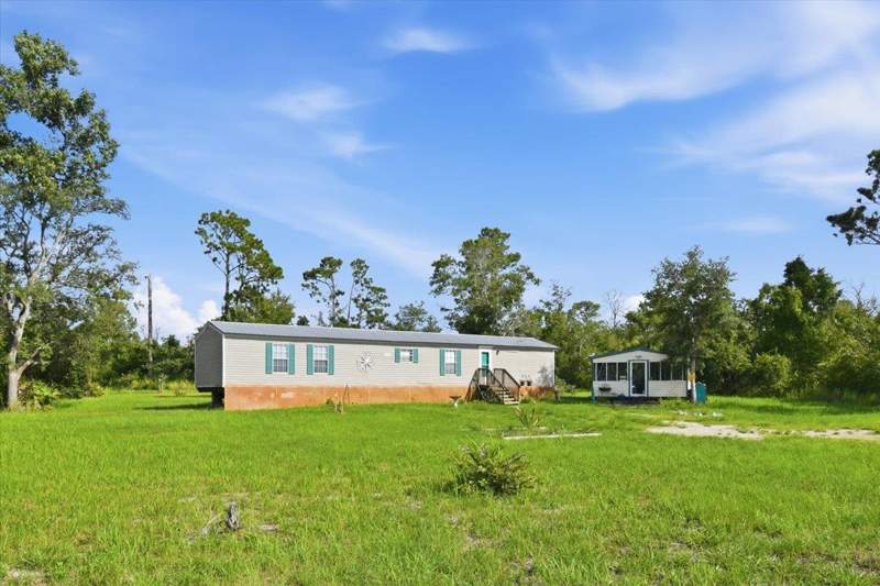 2 bedroom ManufacturedHome at 3350 Sea Oaks Dr, Sea Oaks Sub, Keaton Beach — photo 3