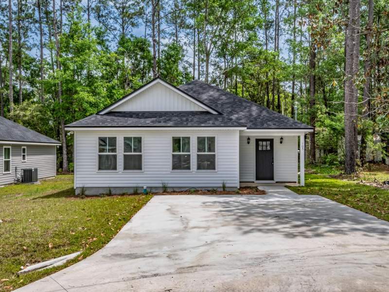 4 bedroom Detached at 72 Navajo Trail, Wakulla Gardens, Crawfordville — photo 2