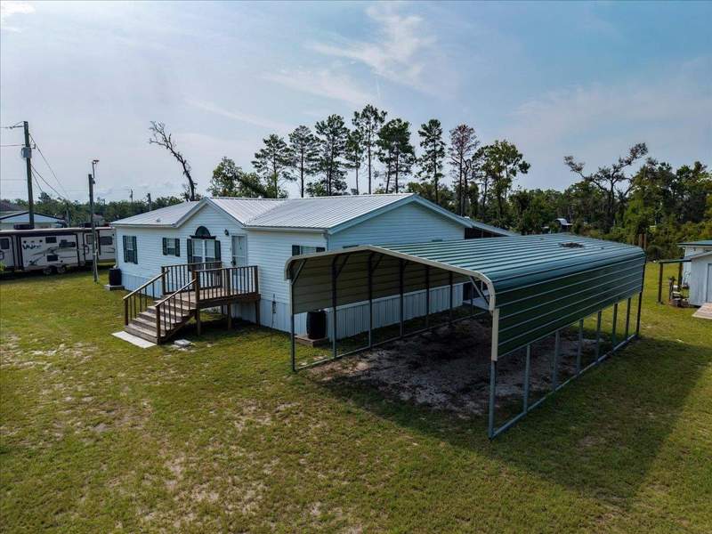 3 bedroom ManufacturedHome at 2141 Live Oak Road, Leisure Retreats, Perry — photo 2