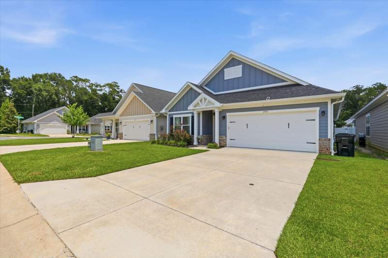 4 bedroom Detached at 2335 Lexington Pond Way, Lexington Parc, Tallahassee — photo 4