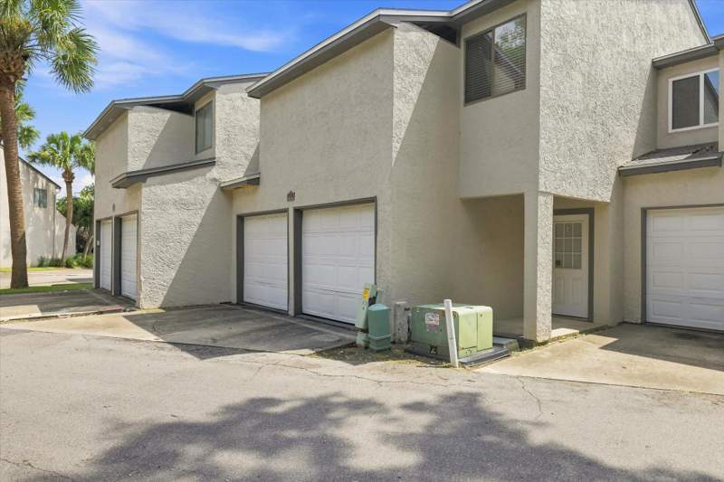 2 bedroom Condominium at 1311 Airport Drive, The Lakes, Tallahassee — photo 3