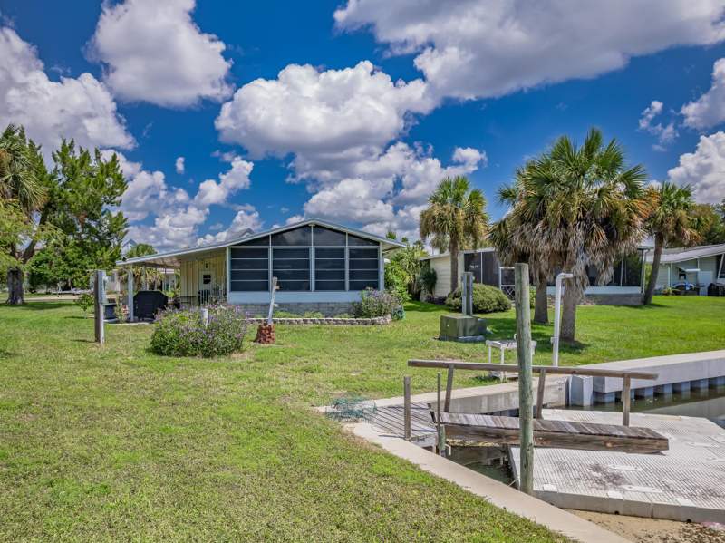 3 bedroom ManufacturedHome at 21 Connie Drive, Pardse Vllg Of Sh Pt, Crawfordville — photo 4