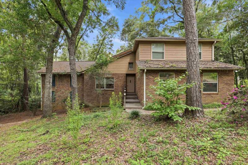 5 bedroom Detached at 648 Derbyshire Road, Brandon Woods At Lakeshore Unr, Tallahassee — photo 2