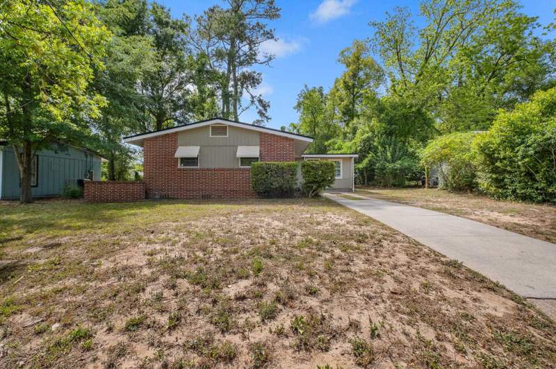 4 bedroom Detached at 322 Meadowbrook Lane, Bradford Manor, Tallahassee — photo 4