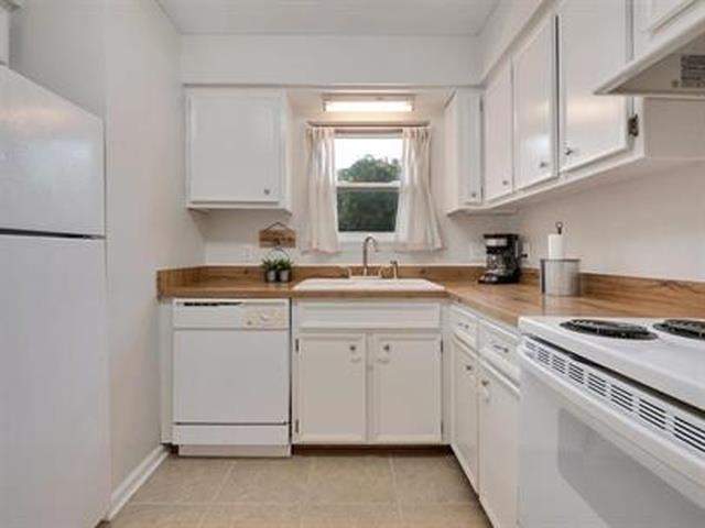 2 bedroom Townhouse at 2348 Ryan Place, Killearn Estates, Tallahassee — photo 5
