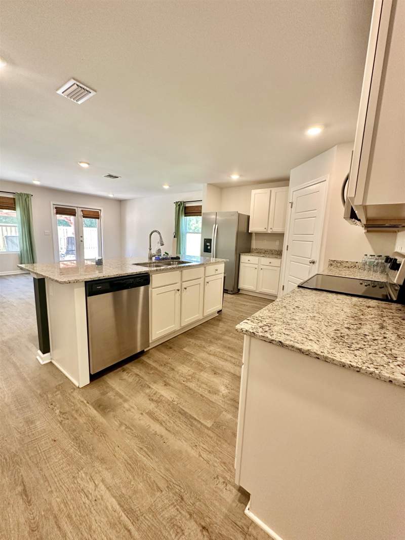 3 bedroom Detached at 26 Gray Fox Court, Spears Crossing, Crawfordville — photo 5
