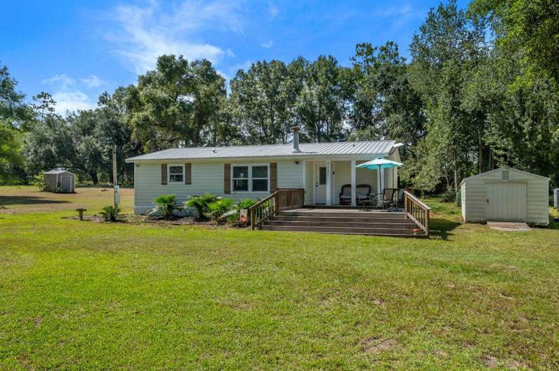 2 bedroom ManufacturedHome at 4021 Samantha Court, Wilkinson Woods, Tallahassee — photo 2