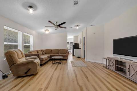 4021 Samantha Court, Tallahassee FL - photo 8 of 32