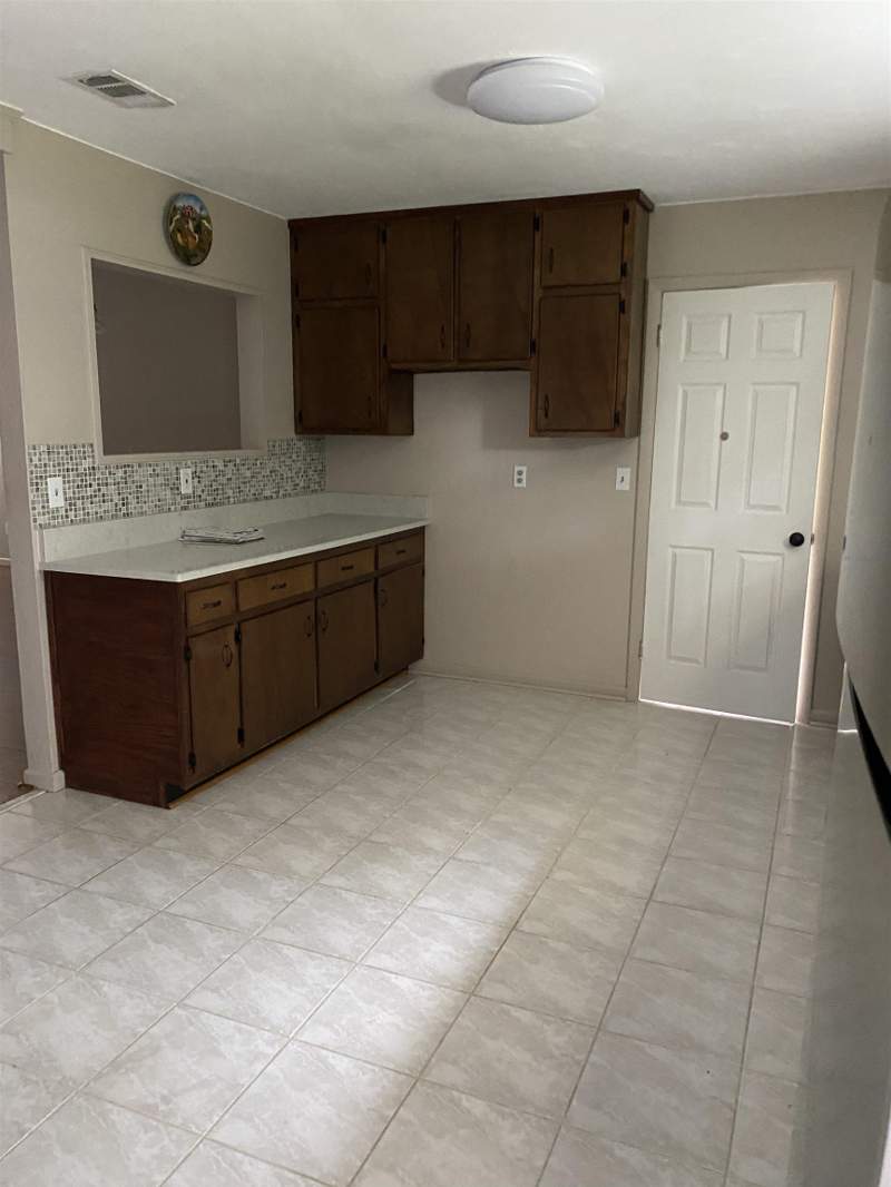 3 bedroom Detached at 2205 Greenwich Way, East Gate, Tallahassee — photo 4