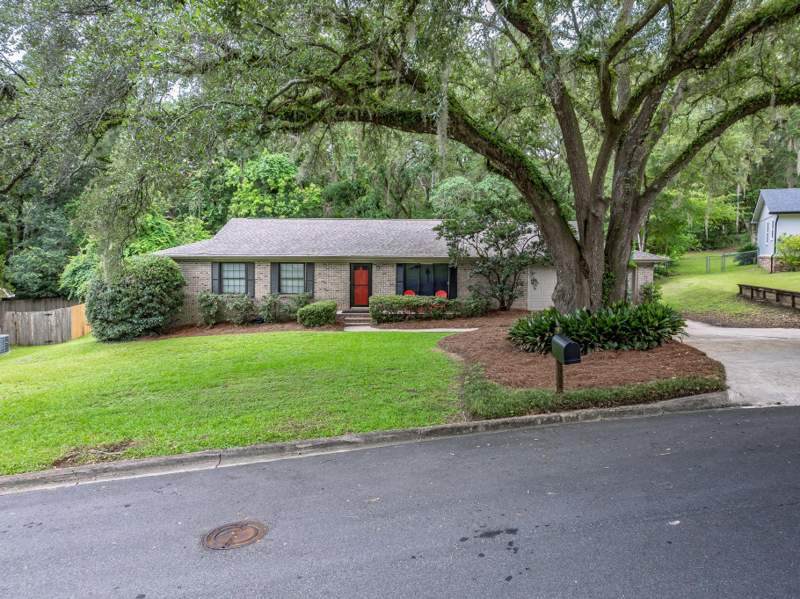 4 bedroom Detached at 1633 Hedgefield Court, Woodgate, Tallahassee — photo 3