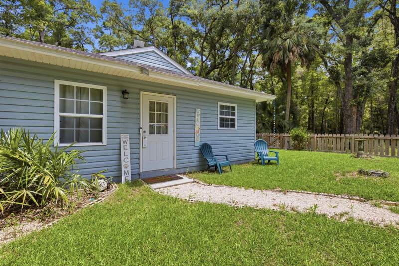2 bedroom Detached at 30 Keerns Road, Gulf Breeze Village, Crawfordville — photo 2