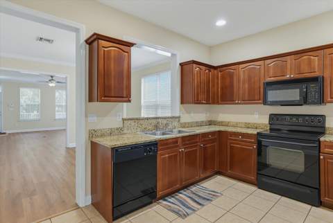 4374 Grove Park Drive, Tallahassee FL - photo 13 of 53