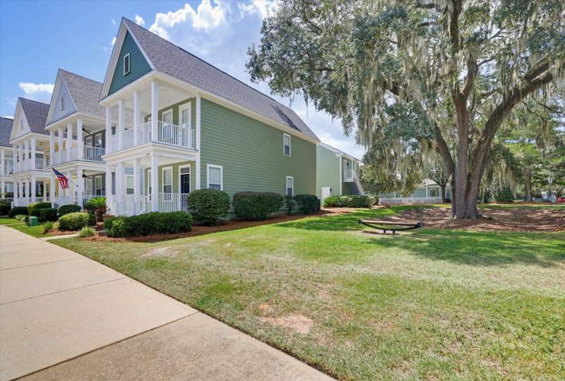 4 bedroom Detached at 4374 Grove Park Drive, Southwood, Tallahassee — photo 2