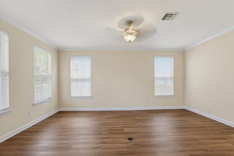 4 bedroom Detached at 4374 Grove Park Drive, Southwood, Tallahassee — photo 4