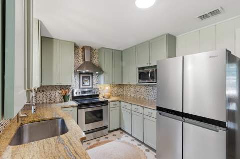 1412 Shuffield Drive, Tallahassee FL - photo 16 of 40