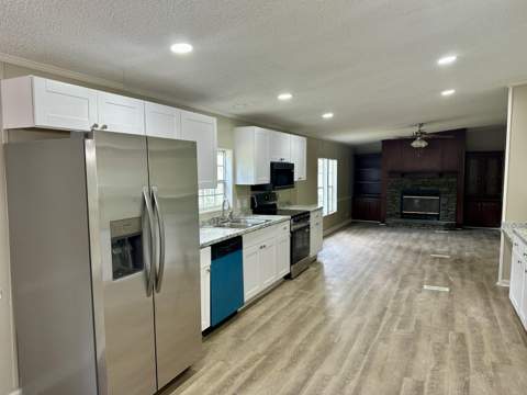 1400 Trail Blazer Drive, Tallahassee FL - photo 8 of 28