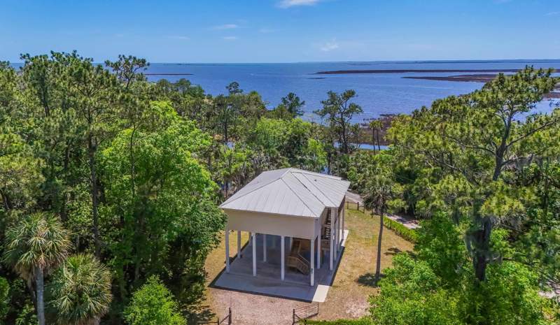 3 bedroom Detached at 142 Stuart Cove Road, Spring Creek Dev, Crawfordville — photo 2