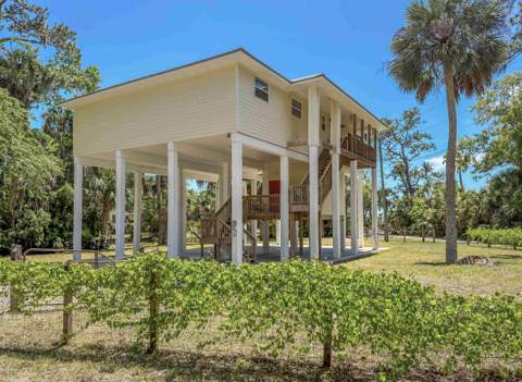 142 Stuart Cove Road, Crawfordville FL - photo 6 of 66