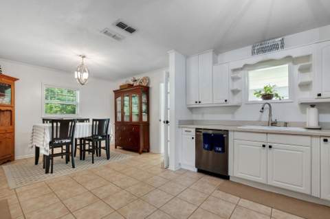 2601 Hastings Drive, Tallahassee FL - photo 13 of 38