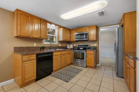 3124 Brandywine Drive, Tallahassee FL - photo 12 of 36