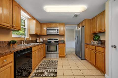 3124 Brandywine Drive, Tallahassee FL - photo 13 of 36