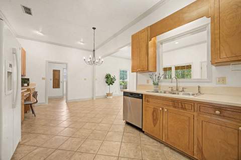 3113 N Shannon Lakes Drive, Tallahassee FL - photo 16 of 35