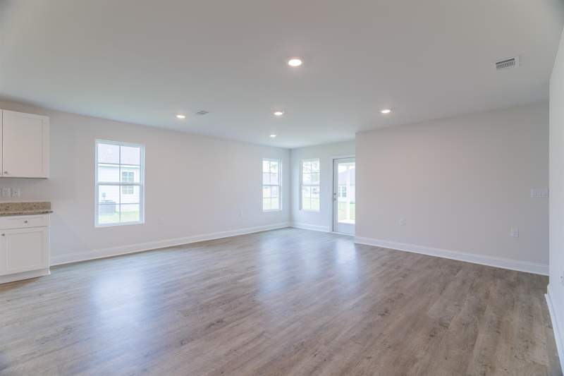 5 bedroom Detached at 4124 Weldon Farms Road, Weldon Farms, Tallahassee — photo 3