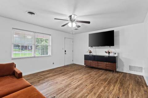 1112 Linwood Drive, Tallahassee FL - photo 9 of 40