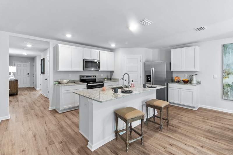 4 bedroom Detached at 97 Argonne Drive, Wesley Park, Crawfordville — photo 3