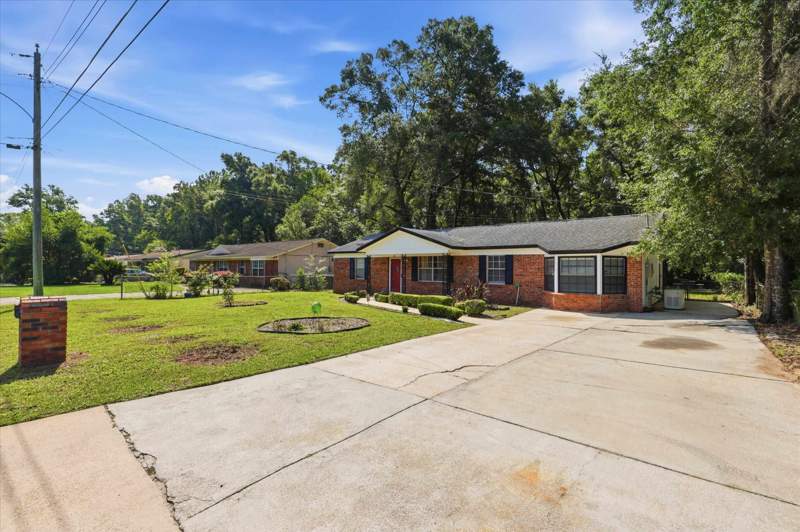 3 bedroom Detached at 1115 Woodland Drive, Sherwood Park, Tallahassee — photo 3