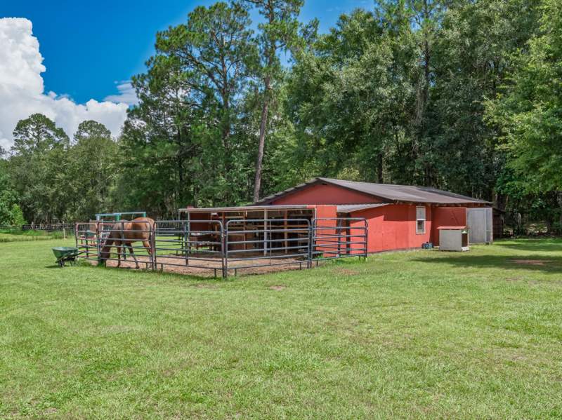 3 bedroom Detached at 2407 Oscar Harvey Road, Lake Tarquin, Tallahassee — photo 2