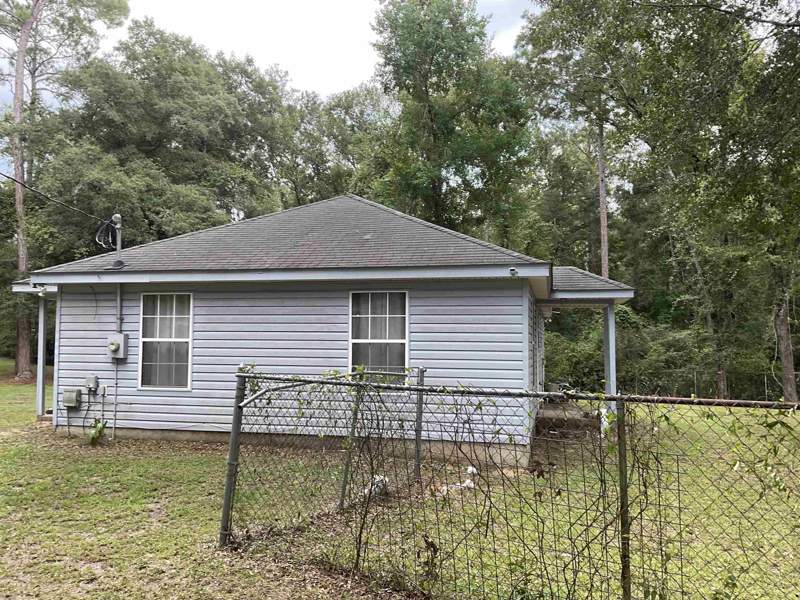 3 bedroom Detached at 8728 Flicker Road, Myrtlewood, Tallahassee — photo 3