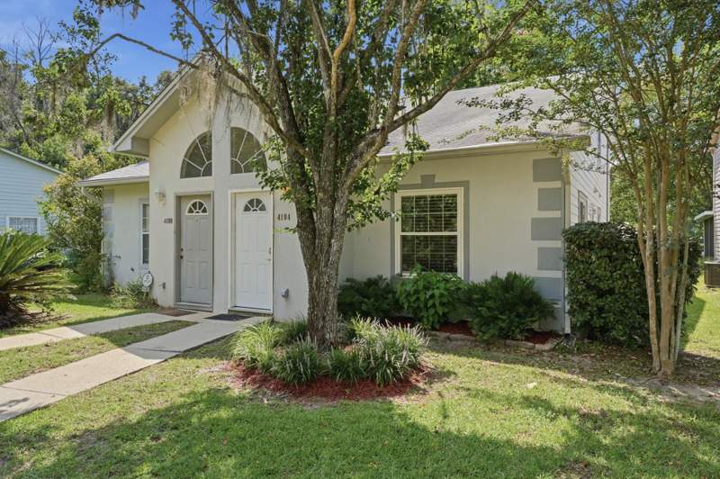 2 bedroom Townhouse at 4104 Silkbay Court, Chateau Lafeyette, Tallahassee — photo 2