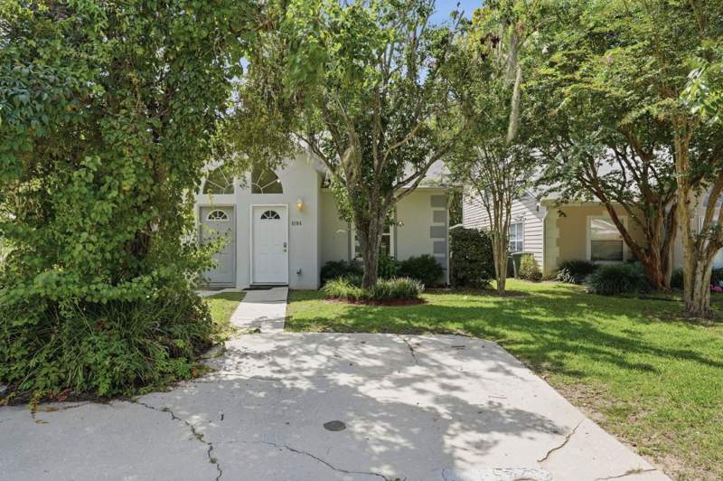 2 bedroom Townhouse at 4104 Silkbay Court, Chateau Lafeyette, Tallahassee — photo 3