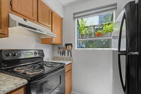 1553 Merry Oaks Court, Tallahassee FL - photo 15 of 27