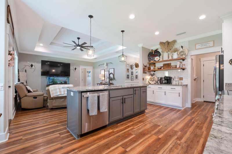 4 bedroom Detached at 1600 Beaver Creek Drive, Reston, Havana — photo 5