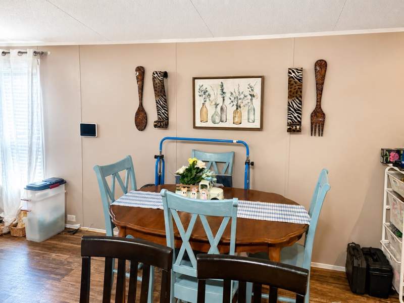 3 bedroom ManufacturedHome at 628 NE Dill St. Street, 10, Madison — photo 4