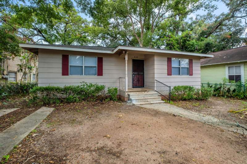 2 bedroom Detached at 2142 Saxon Street, Bond South, Tallahassee — photo 2