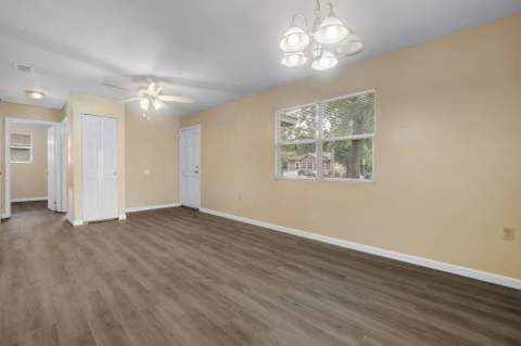 2142 Saxon Street, Tallahassee FL - photo 6 of 23
