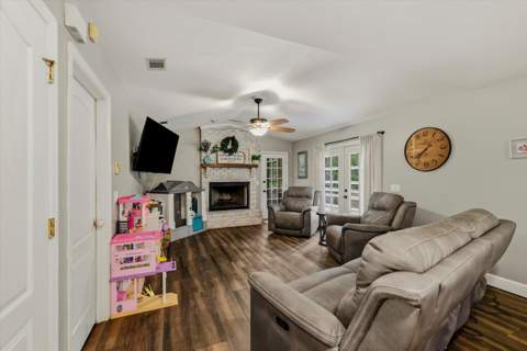 1401 Ferzon Way, Tallahassee FL - photo 12 of 54