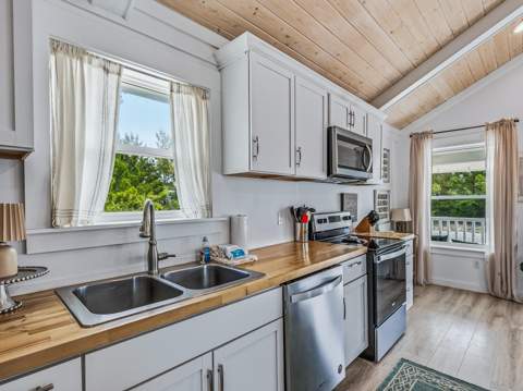 1605 Sandpiper Drive, Carrabelle FL - photo 11 of 35