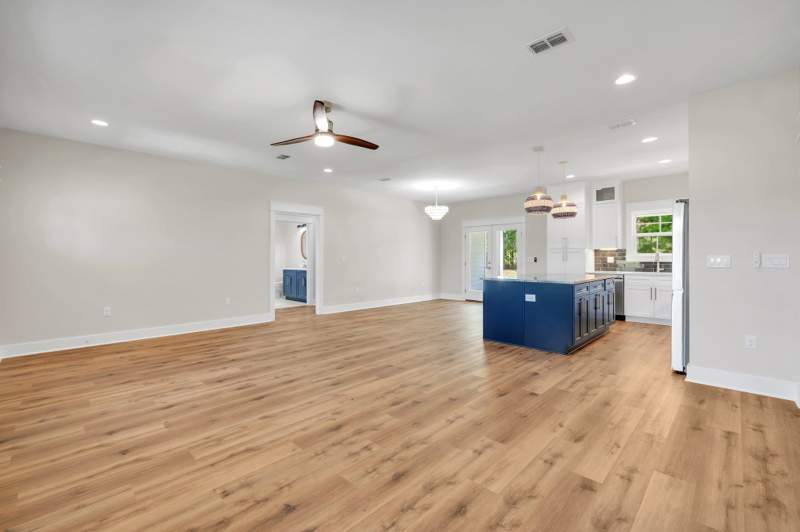 3 bedroom Detached at 107 Tarn Way, Hemings Pond, Monticello — photo 5