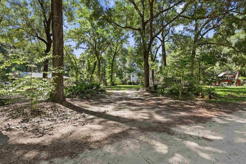 4 bedroom Detached at 2758 Deborah Drive, McNeil Tracts, Tallahassee — photo 3