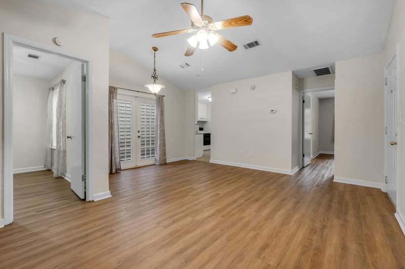 2 bedroom Townhouse at 3084 Huntington Woods Boulevard, Huntington Garden Homes, Tallahassee — photo 5