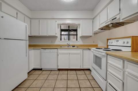 2811 Misty Garden Circle, Tallahassee FL - photo 7 of 26
