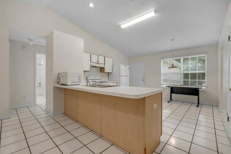 4 bedroom Detached at 2214 Amelia Circle, White Acres, Tallahassee — photo 5